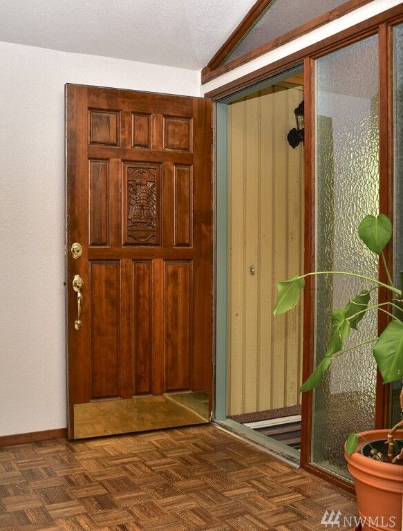 Property Photo: 5019 133rd St SW WA 98026