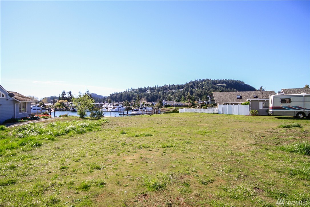 Property Photo: 170 Swinomish Dr WA 98257
