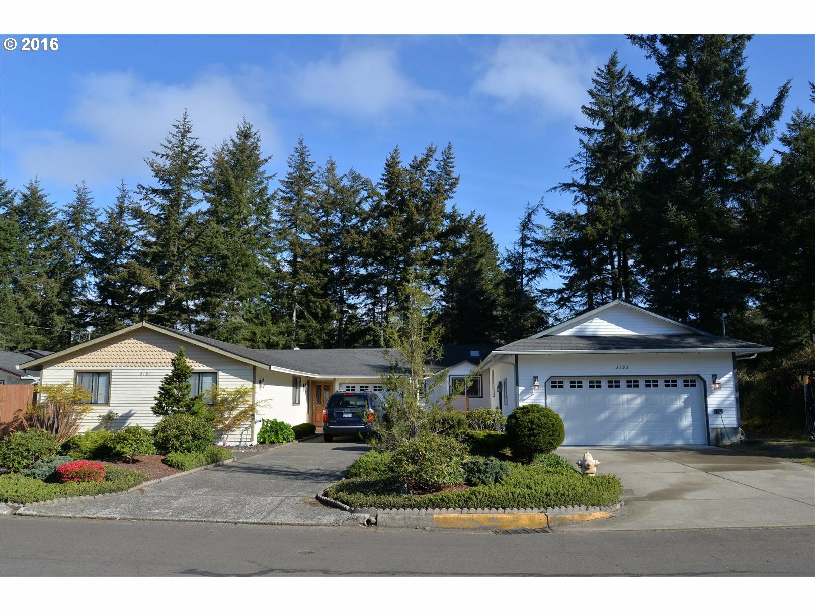 Property Photo:  2193 11th St  OR 97439 