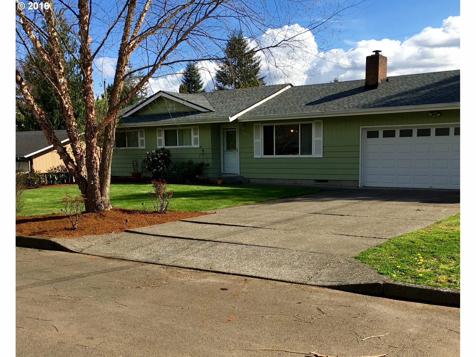 Property Photo: 12203 NE 3rd St WA 98684