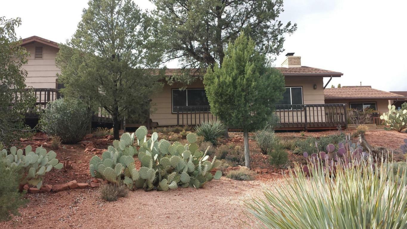 Property Photo: 205 Ross Rd AZ 86336