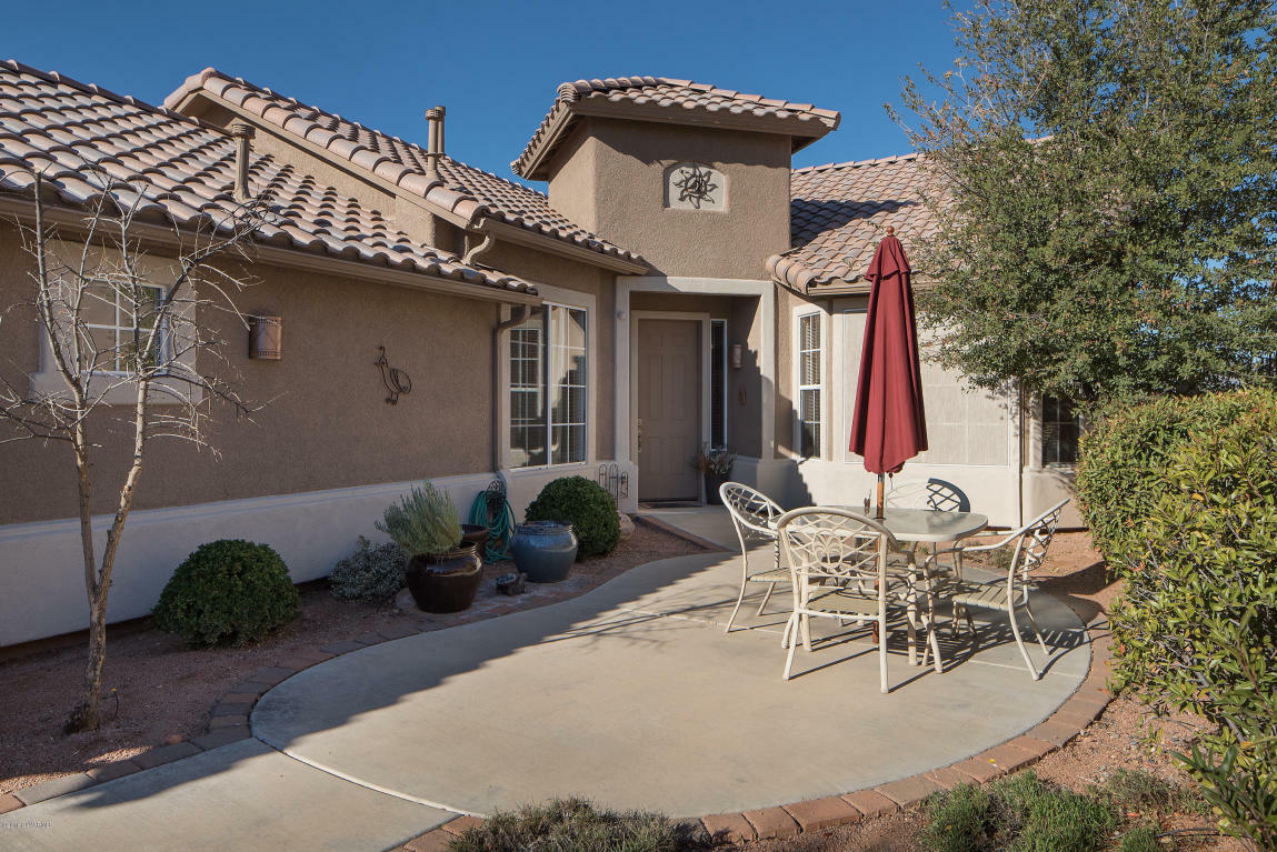 Property Photo: 790 S Golf View Drive AZ 86325