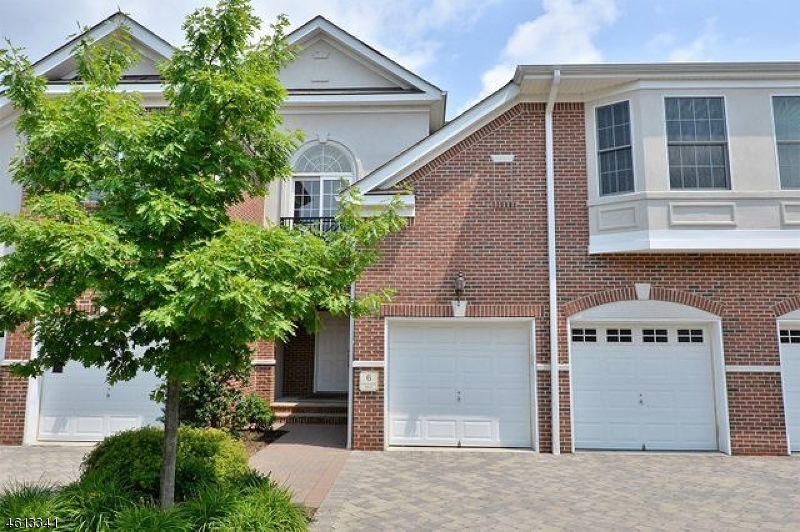 Property Photo:  6 Cedar Gate Drive 6  NJ 07039 