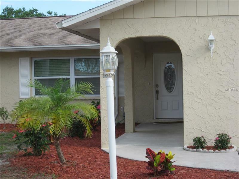 Property Photo:  1221 Georgetowne Place  FL 34232 