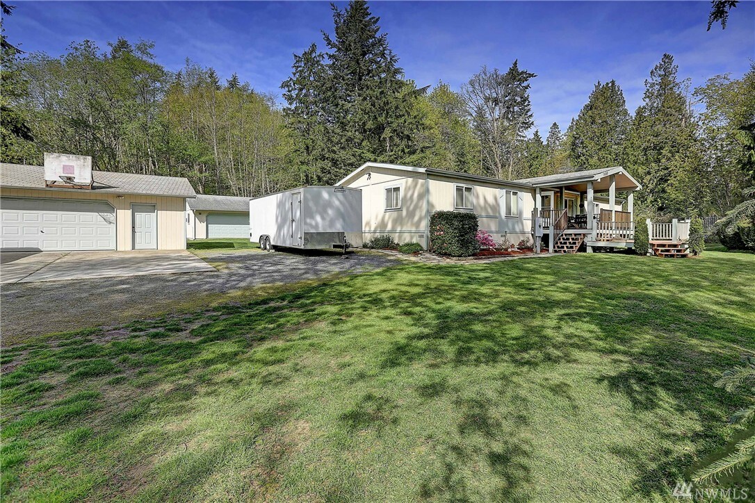 Property Photo: 1680 Bonnie Lane WA 98282