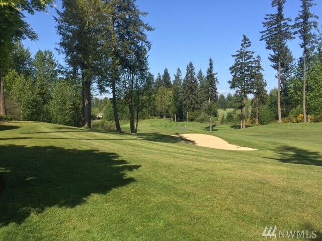 Property Photo:  116 Windsor Dr SE  WA 98074 