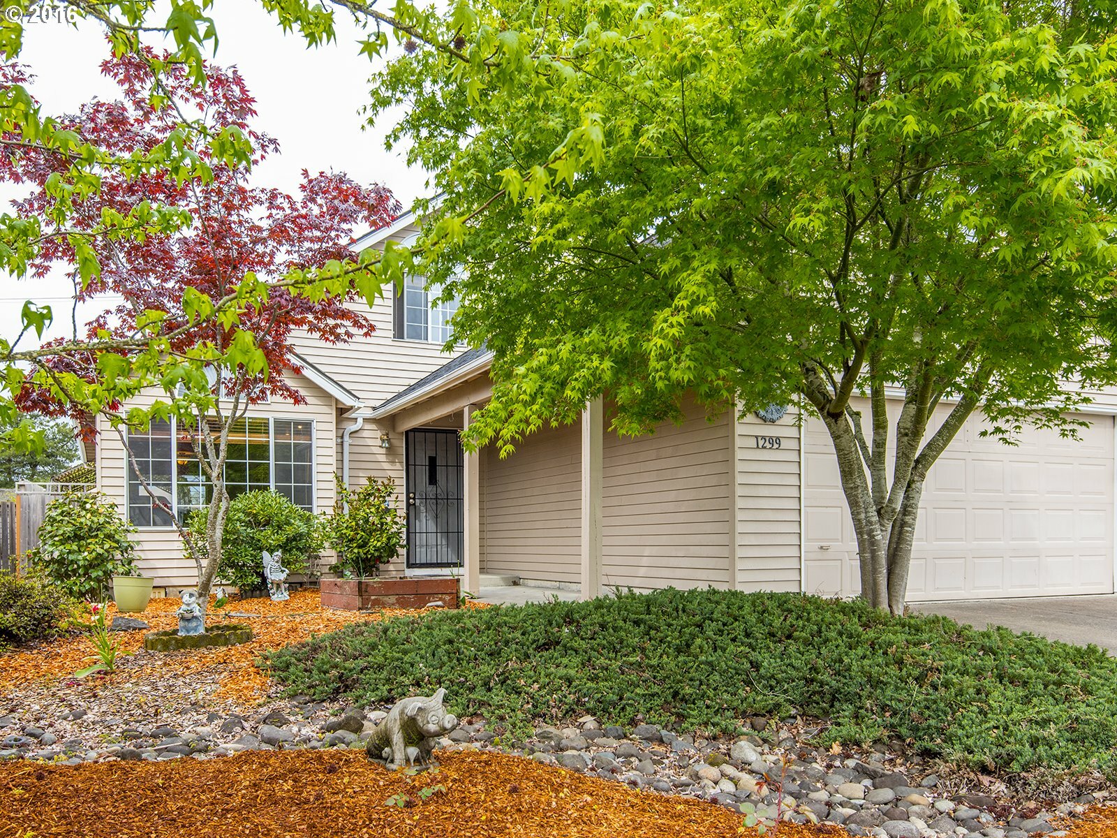 Property Photo:  1299 SW 213th Ave  OR 97003 