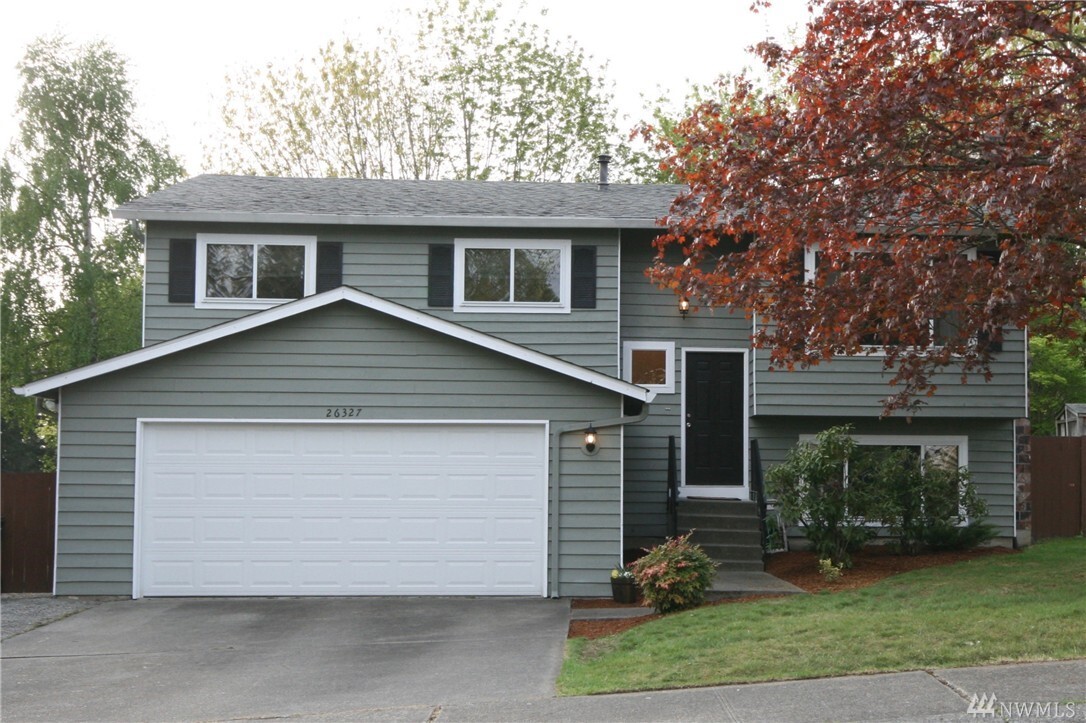 Property Photo: 26327 197th Place SE WA 98042