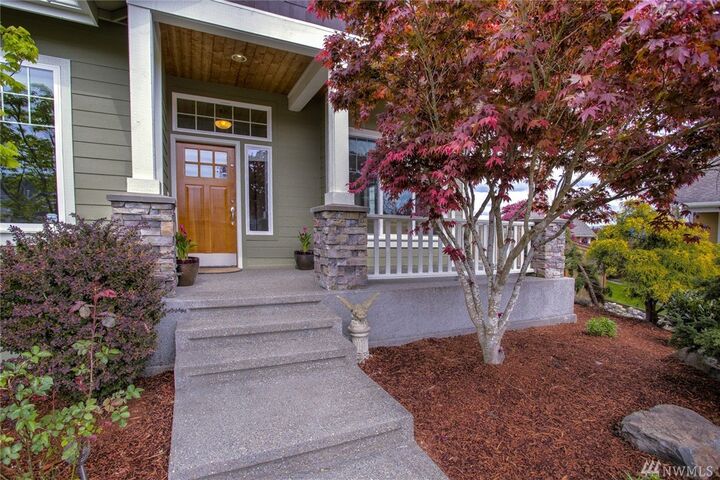 Property Photo:  21805 31 St E  WA 98391 