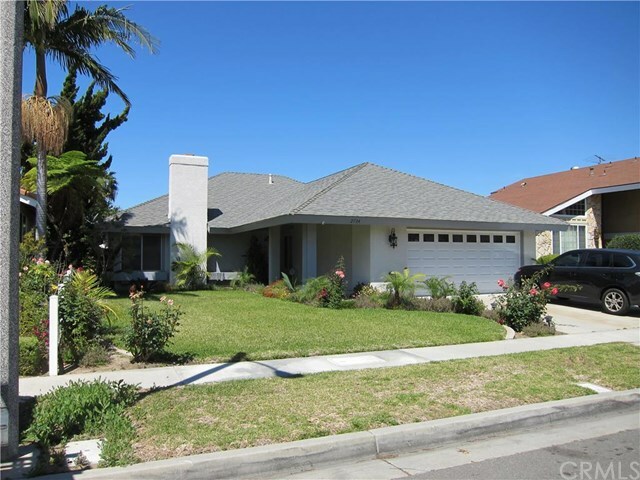 Property Photo:  2734 S Diamond Street  CA 92704 