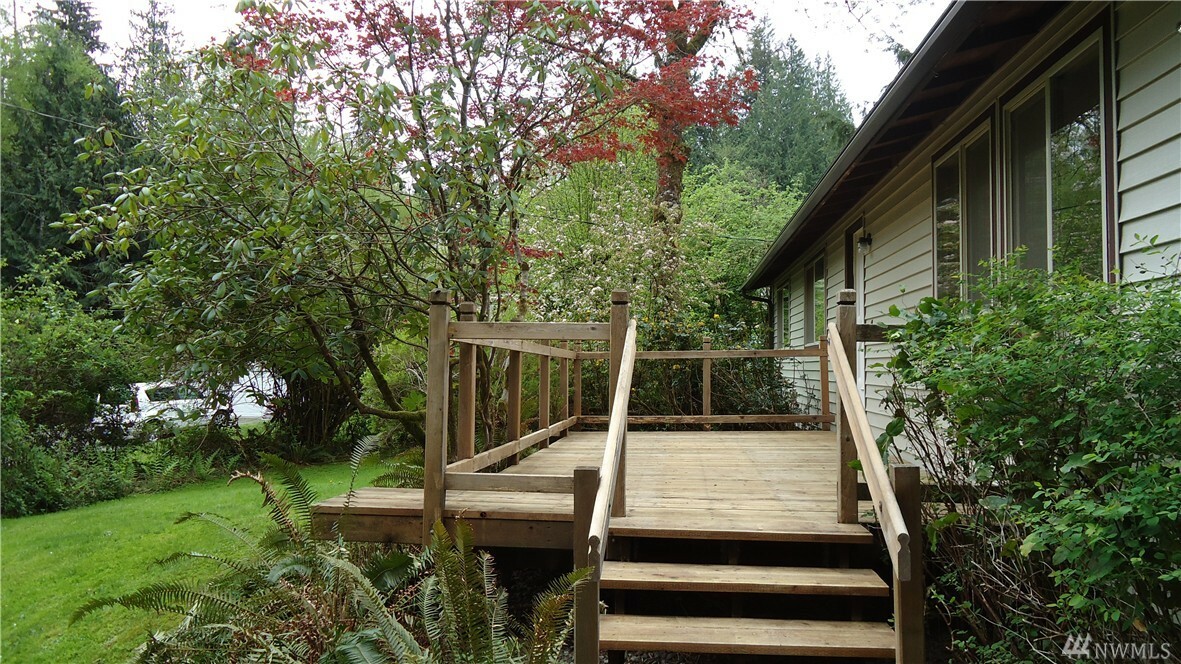 Property Photo: 2951 Beaver Place WA 98284