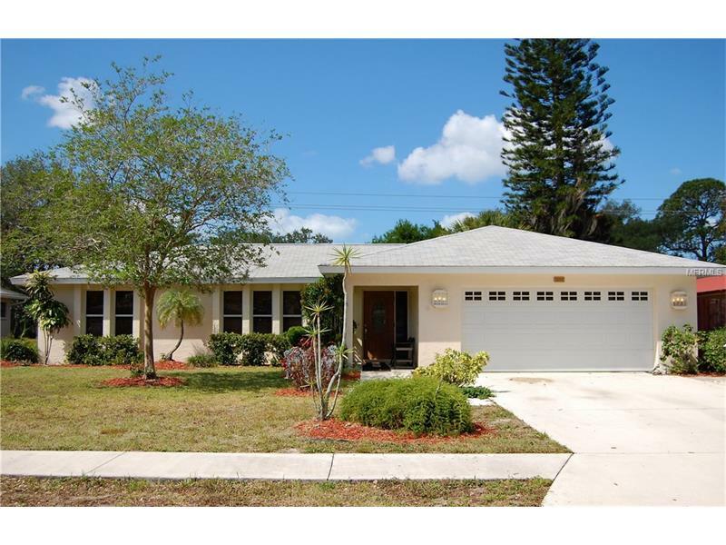 Property Photo:  5848 Whistlewood Circle  FL 34232 