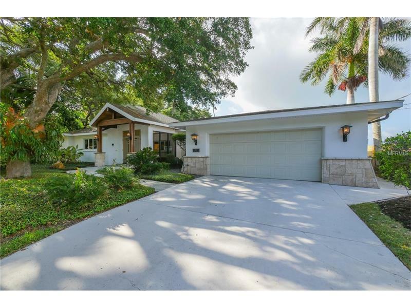 Property Photo:  636 Indian Beach Lane  FL 34234 