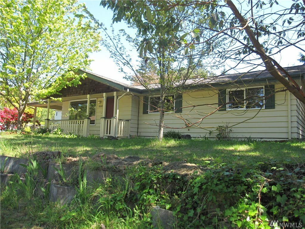 Property Photo:  1610 Fir St  WA 98368 