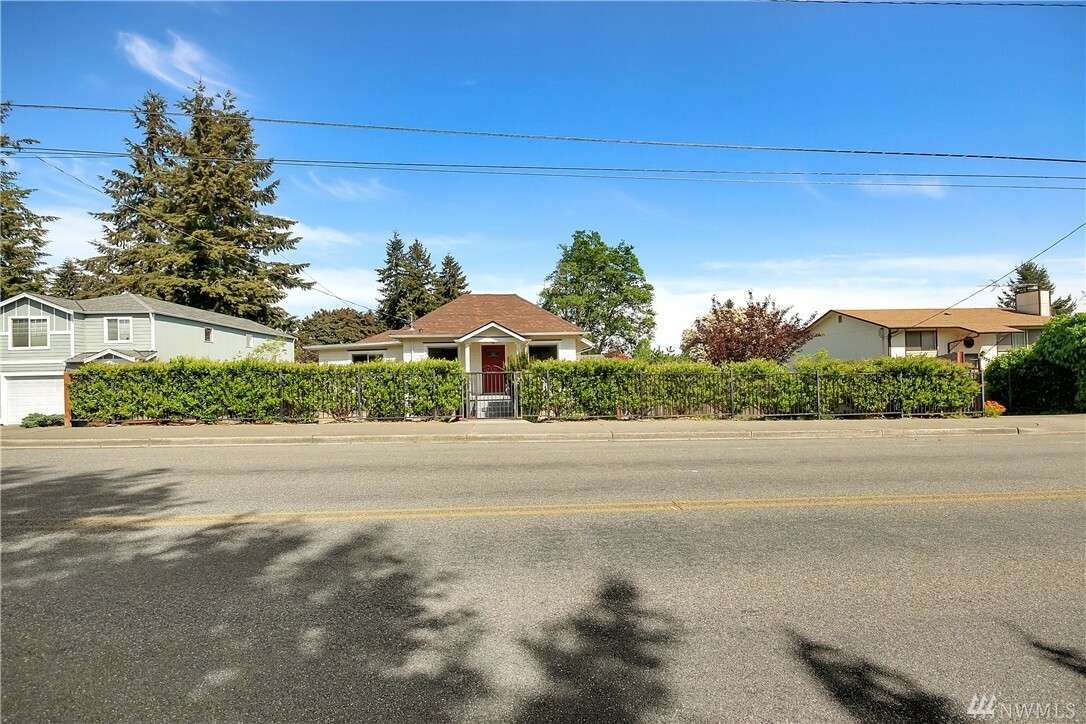 Property Photo:  1317 S Proctor St  WA 98405 