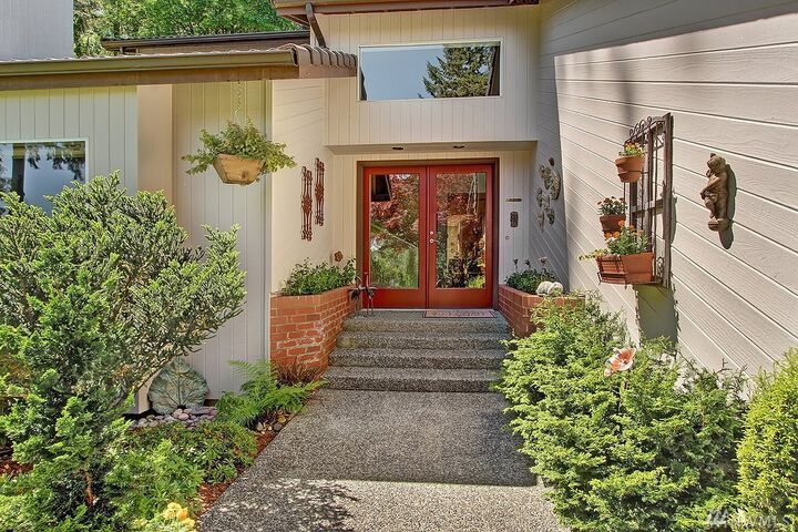 Property Photo: 19610 89th Ave SE WA 98296