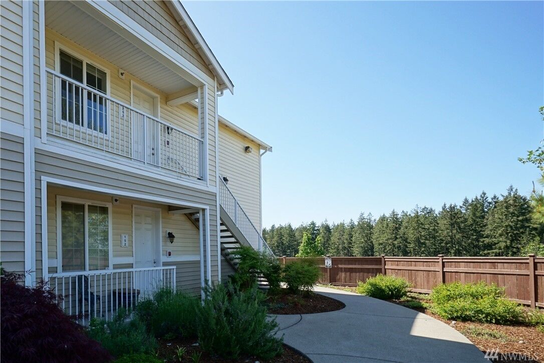 Property Photo:  10113 186th St E 252  WA 98375 