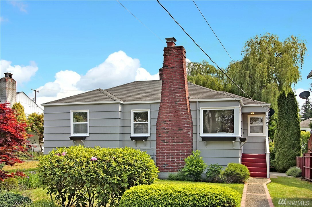 Property Photo:  1727 NW 97th St  WA 98117 