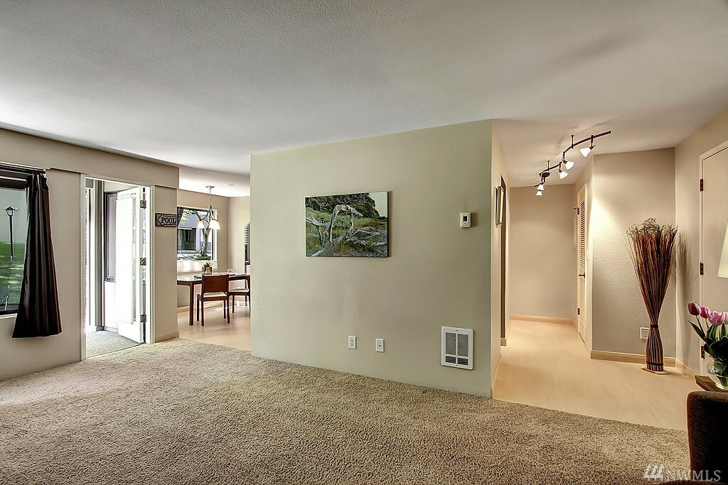 Property Photo: 7021 Sand Point Wy NE B114 WA 98115