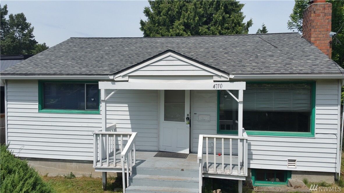 Property Photo: 4710 S Dawson Street WA 98118