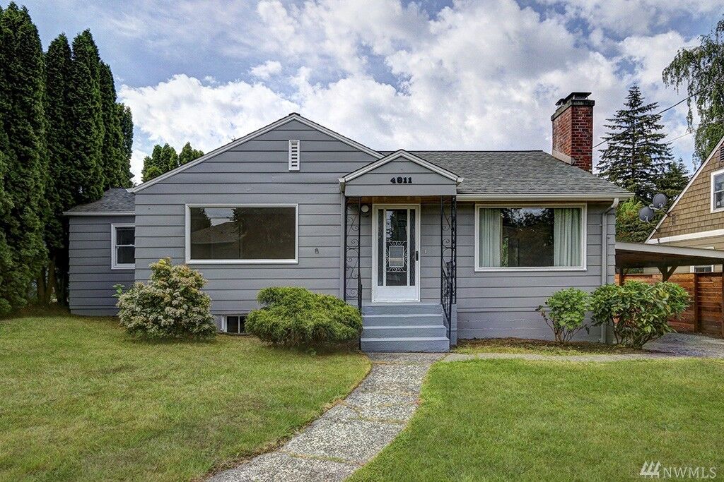 Property Photo:  4811 NE 75th Street  WA 98115