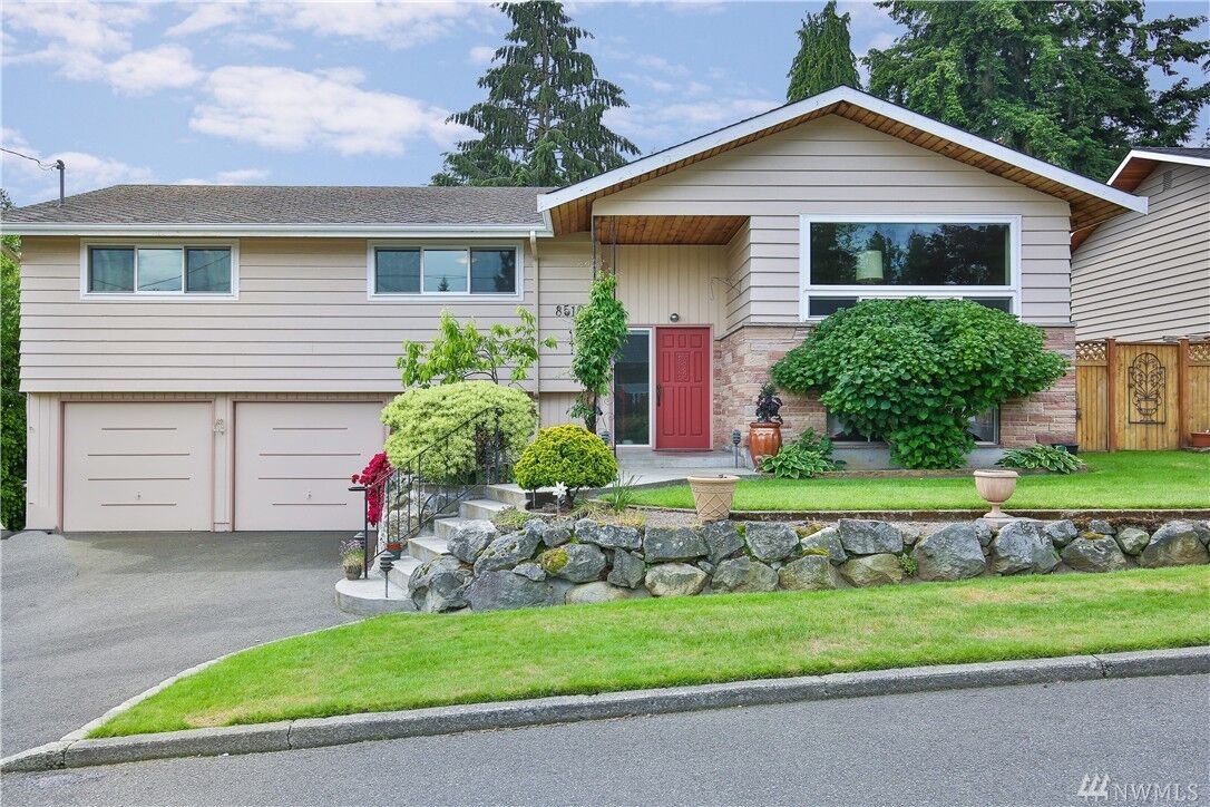 Property Photo: 8510 214th Place SW WA 98026