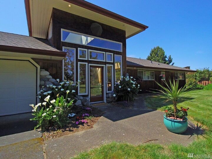Property Photo: 243 Cedar Park Dr WA 98362