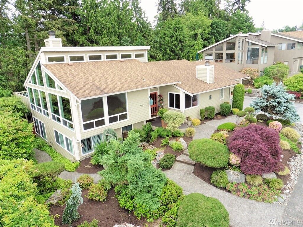 Property Photo: 5113 23rd Ave W WA 98203