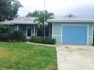 Property Photo:  3726 SE Middle Street SE  FL 34997 