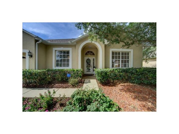 Property Photo: 9216 Estate Cove Circle FL 33578