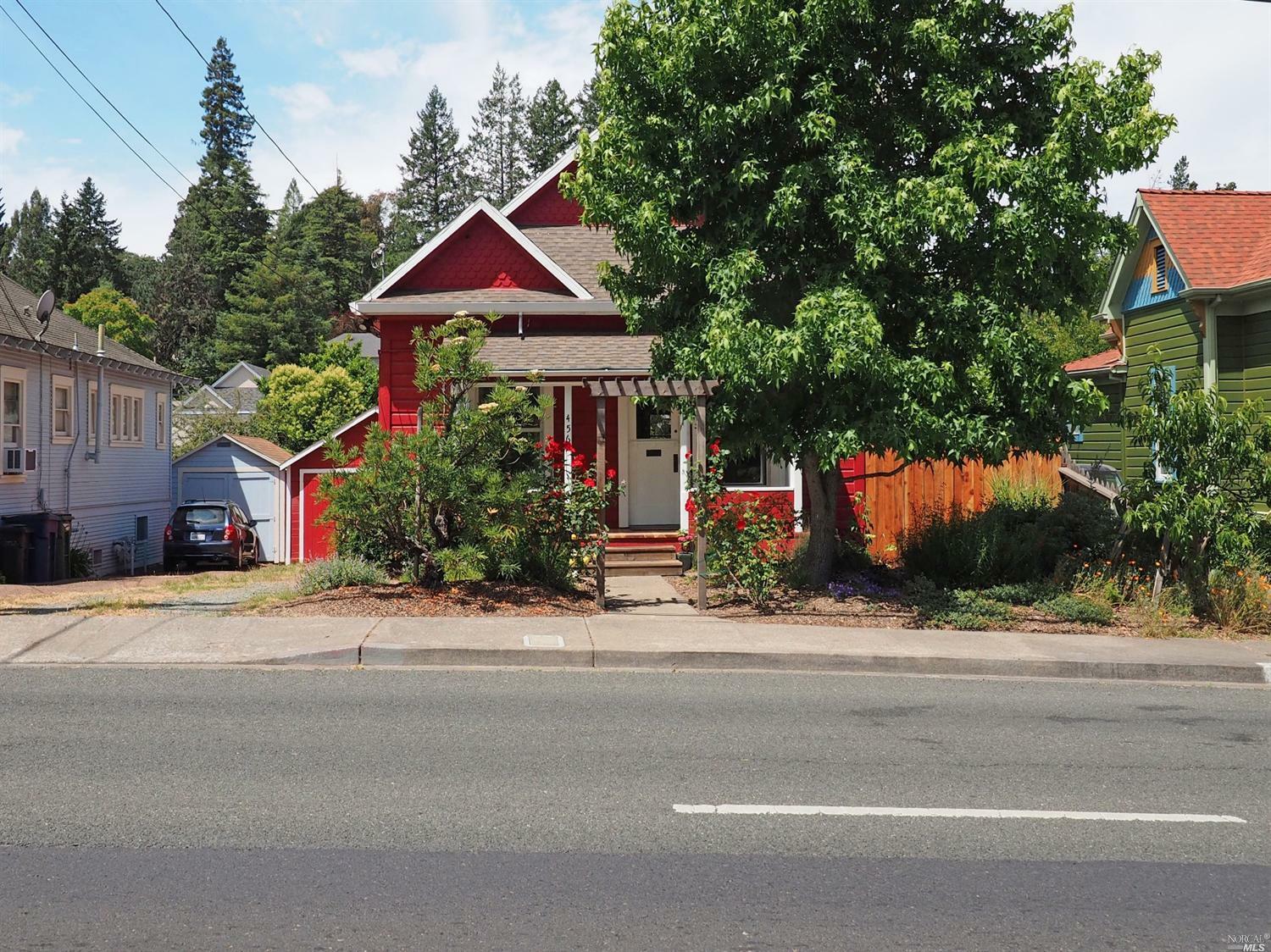 Property Photo:  456 Petaluma Avenue  CA 95472 