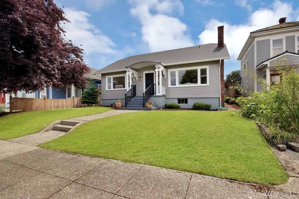 Property Photo:  412 S 35th St  WA 98418 
