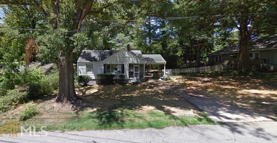 Property Photo: 1395 SW Avon Ave GA 30310