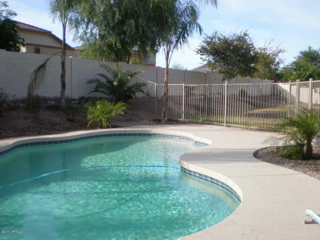 Property Photo:  3427 E Phelps Street  AZ 85295 