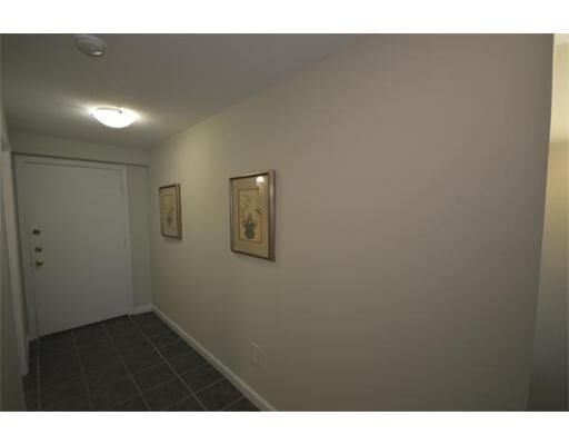 Property Photo:  6 Greenbriar Drive 105  MA 01864 