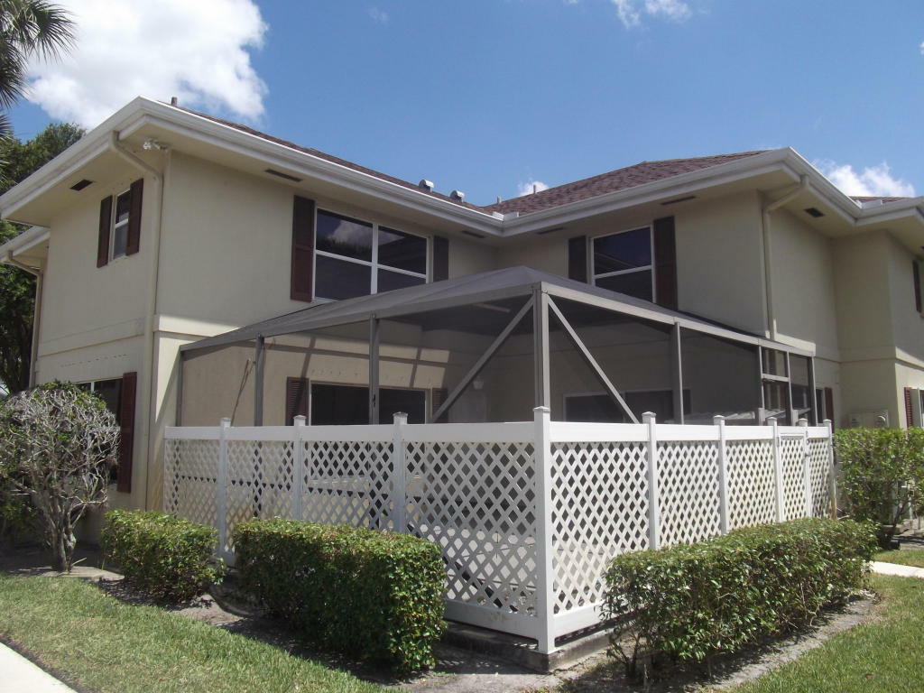 Property Photo:  20 Bedford Court C  FL 33411 