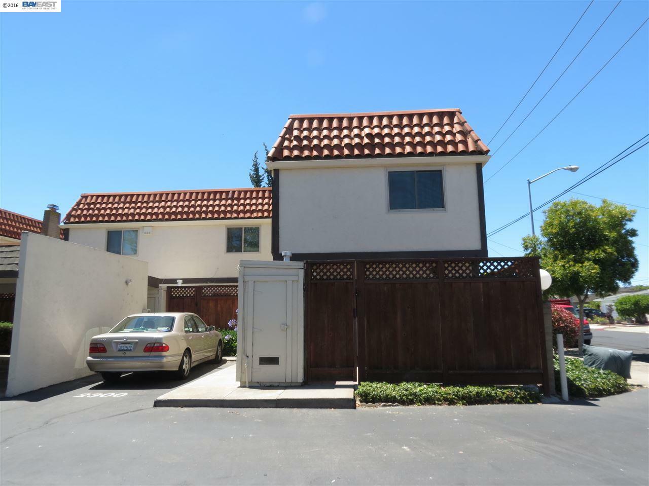 Property Photo:  2300 Belvedere Ave  CA 94577 