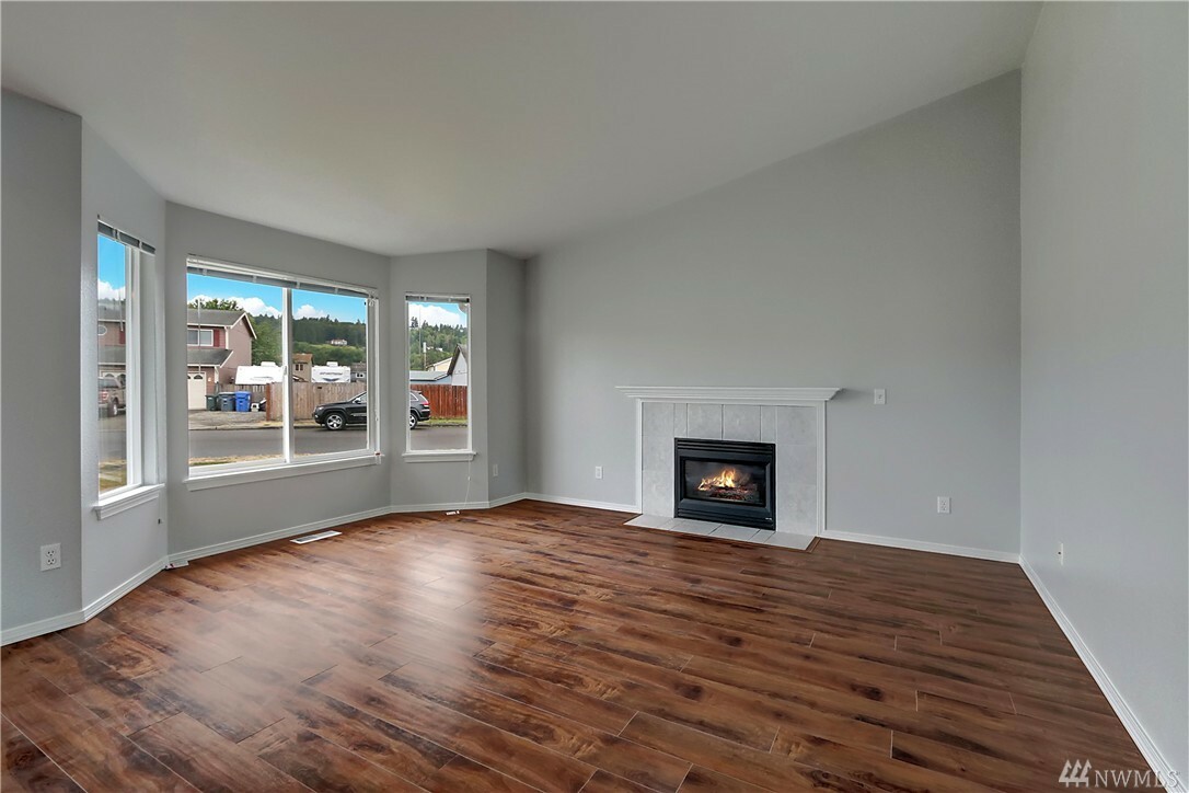 Property Photo: 1408 Headley Ave NW WA 98360