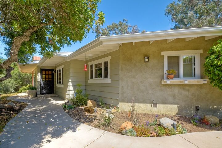 Property Photo:  1131 Vale Terrace  CA 92084 