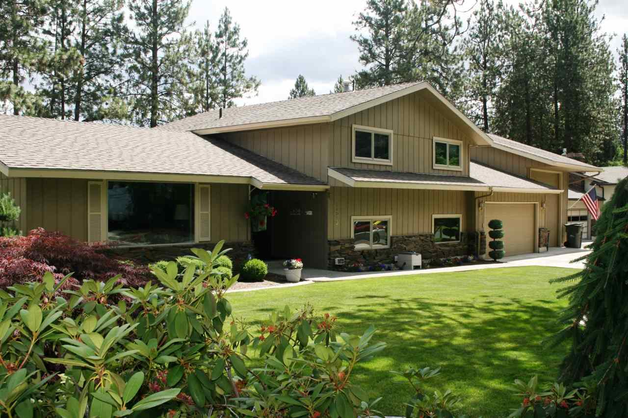 Property Photo: 14812 N Gleneden St WA 99208
