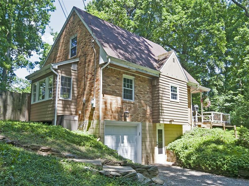 Property Photo:  1543 Ingomar Heights Rd  PA 15237 