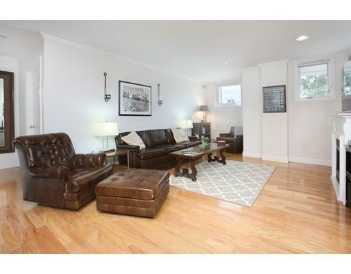 Property Photo:  65 Chelsea St 104  MA 02129 