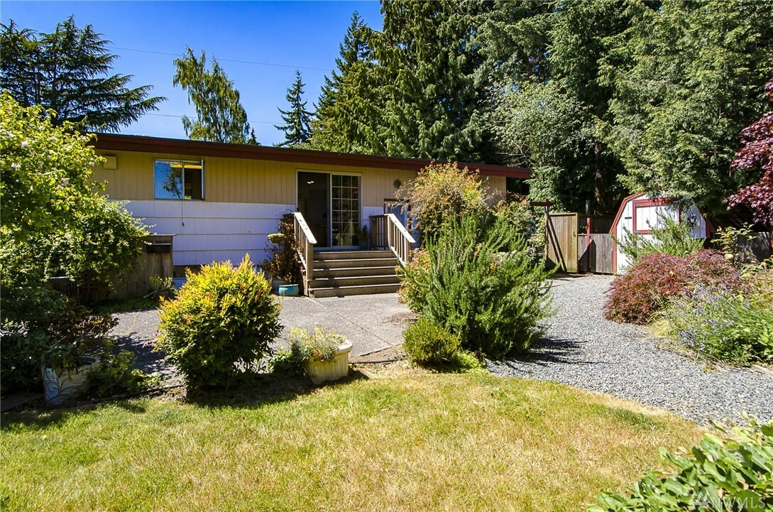 Property Photo:  11452 5th Ave S  WA 98168 