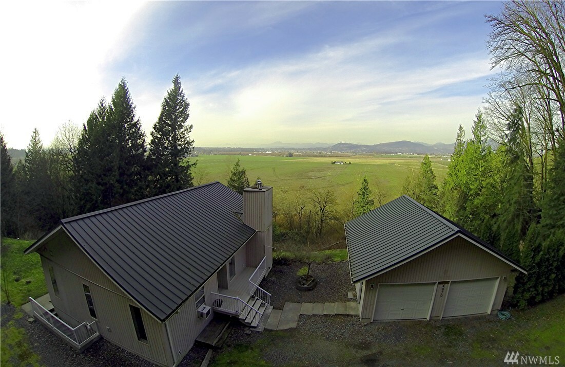 Property Photo:  4870 Eagle Roost Dr  WA 97013 