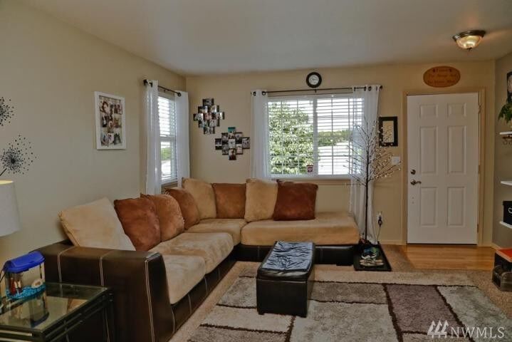 Property Photo:  617 S Lincoln Place  WA 98802 