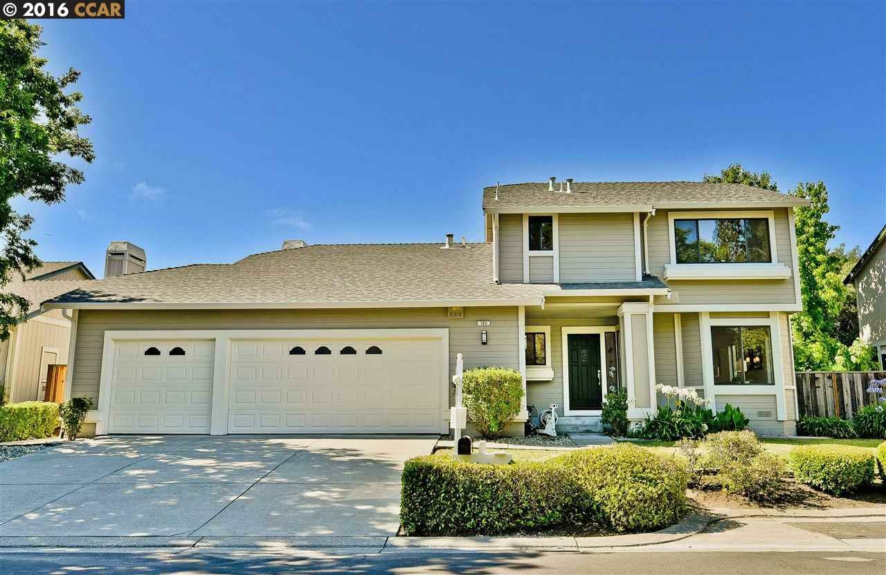 Property Photo: 105 Julian Way CA 94523