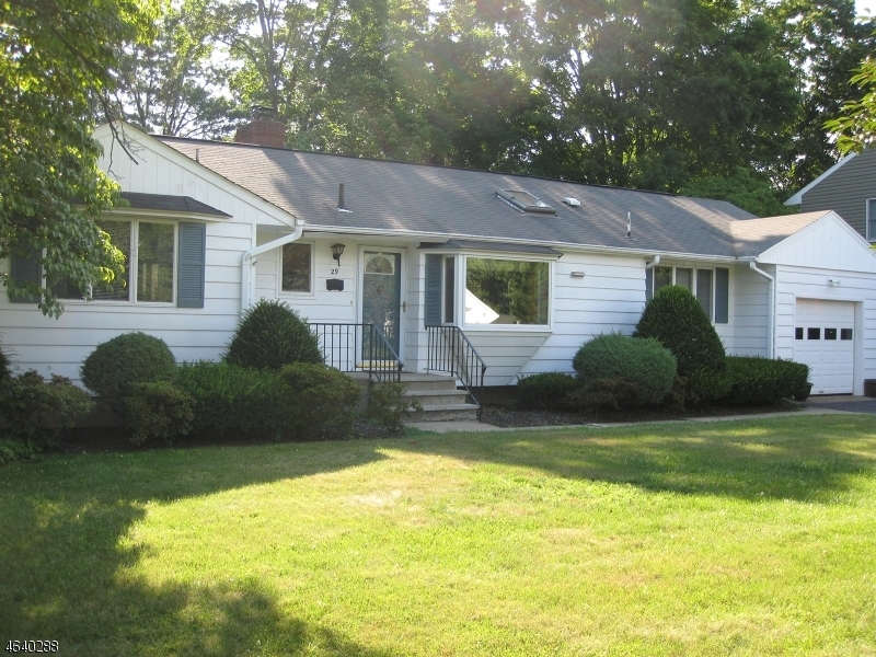 Property Photo:  29 Elm Rd  NJ 07444 