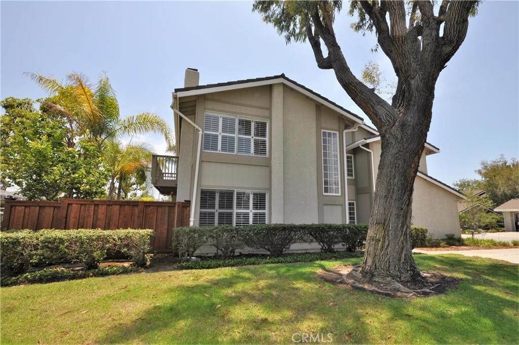 Property Photo:  393 Calle Borrego  CA 92672 