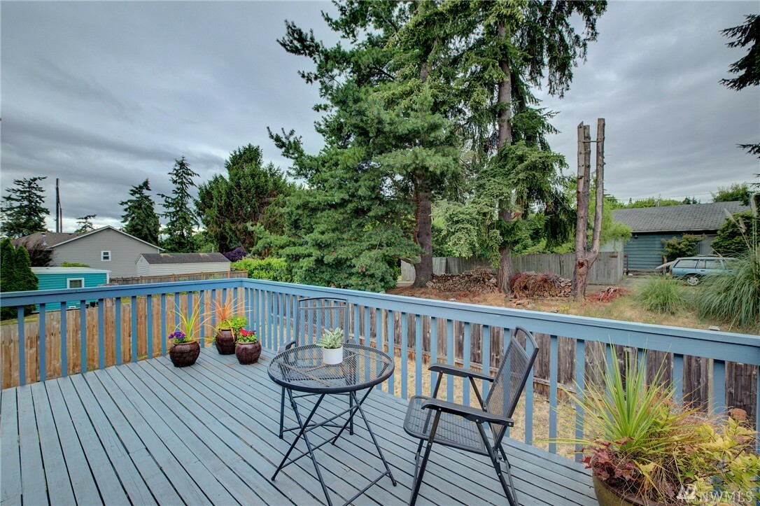 Property Photo:  1438 NW 195th St  WA 98177 