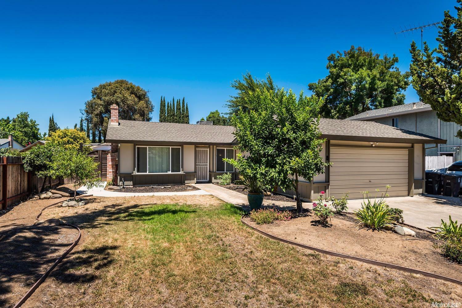 Property Photo:  2180 Eden River Court  CA 95670 